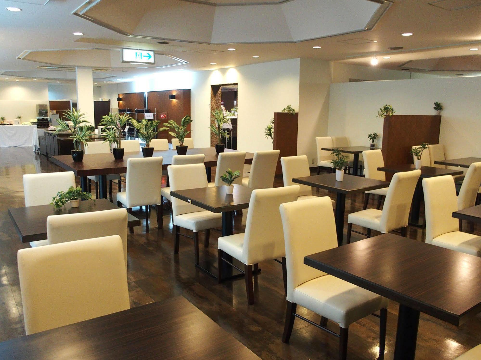 Hotel Livemax Budget Iyo Mishima Shikokuchuo Exteriör bild