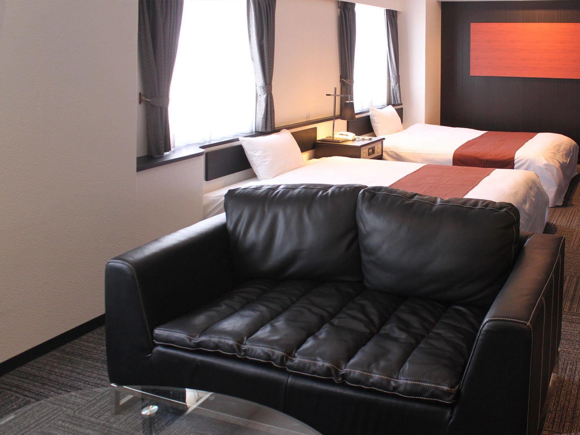 Hotel Livemax Budget Iyo Mishima Shikokuchuo Exteriör bild