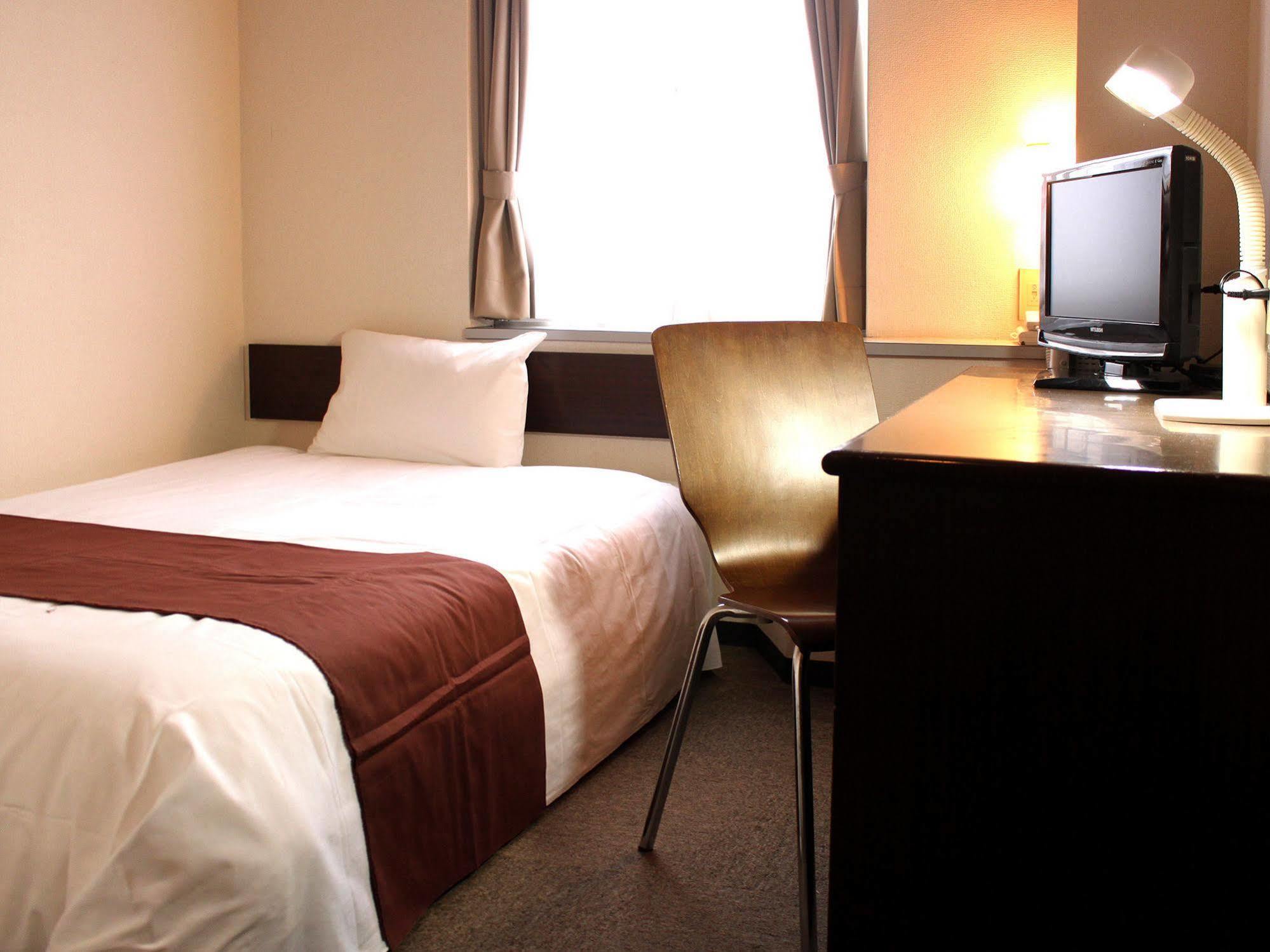 Hotel Livemax Budget Iyo Mishima Shikokuchuo Exteriör bild